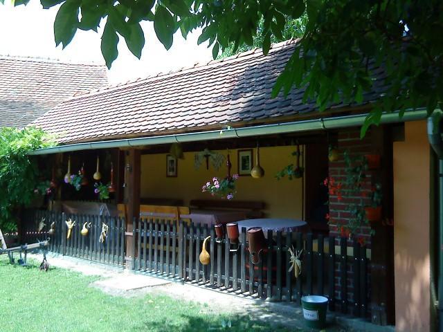 Seoski Turiziam Larva Trenkovo Exterior foto